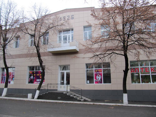 Неплохо сохранившееся здание